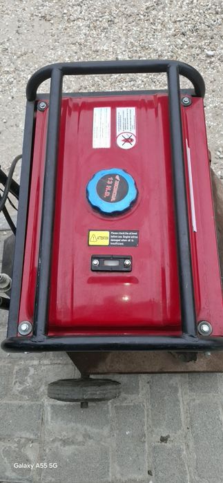 Geradore monofasico e trifásico