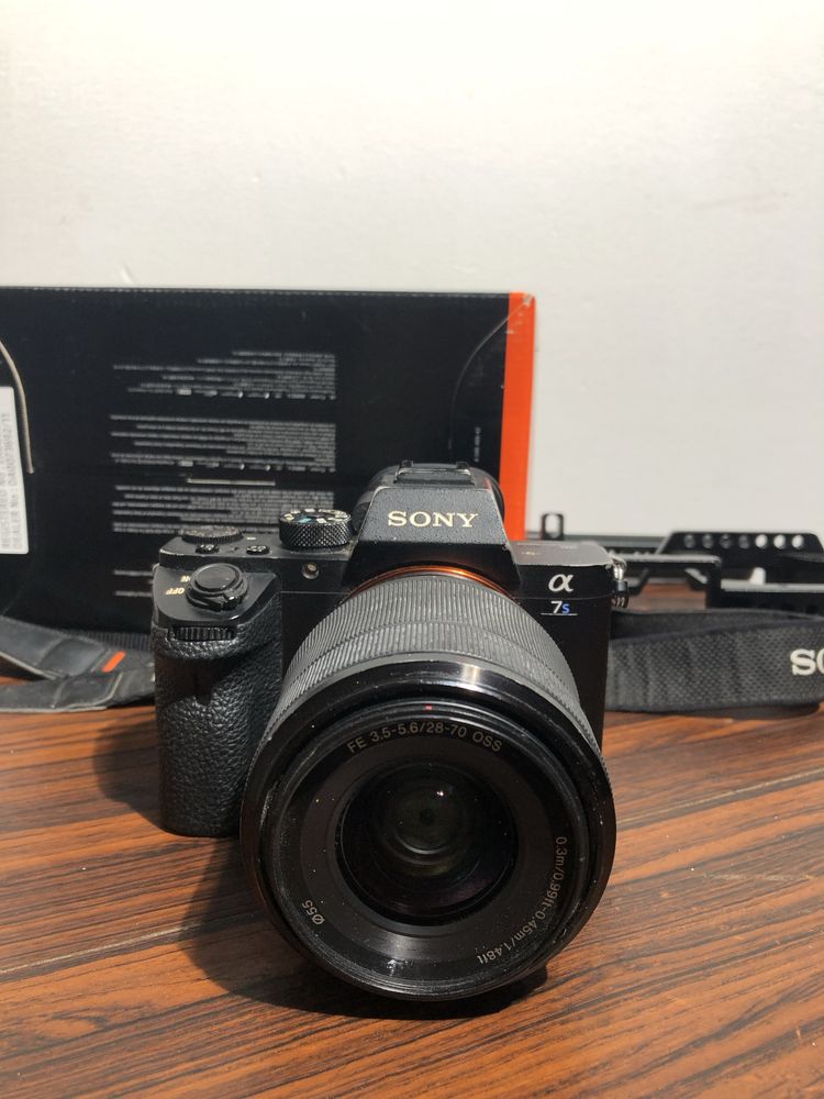 Sony a7s II + Sony 28-70 3.5-5.6 + EXTRAS