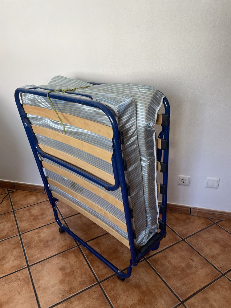 Divã (cama dobrável), solteiro