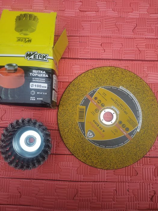 Болгарка Makita GA9020+круг и щётка 100мм по металлу в подарок