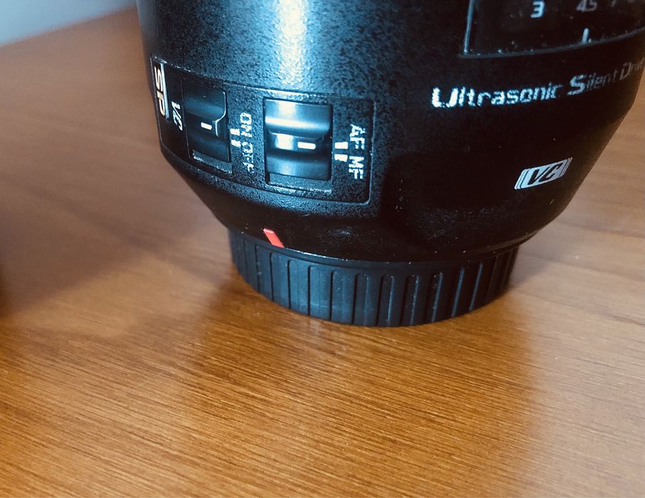 Lente Tamron 70-300mm  f/4-5.6 VC para Canon