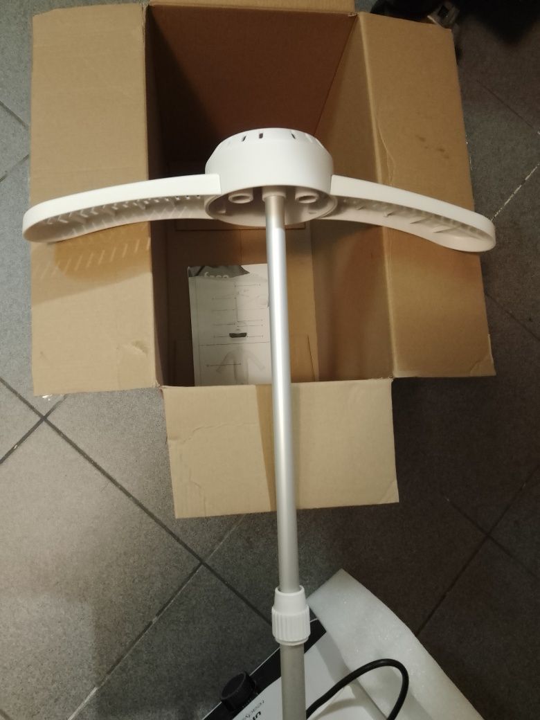 Prasowalnica automatyczna do koszul Ufesa
