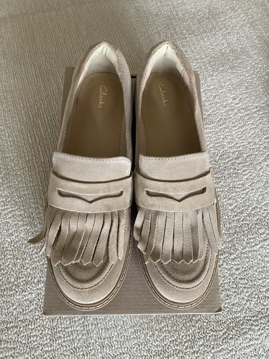 Продам замшеві  лофери  Clarcks (39-39,5)‼️Ціну знижено‼️