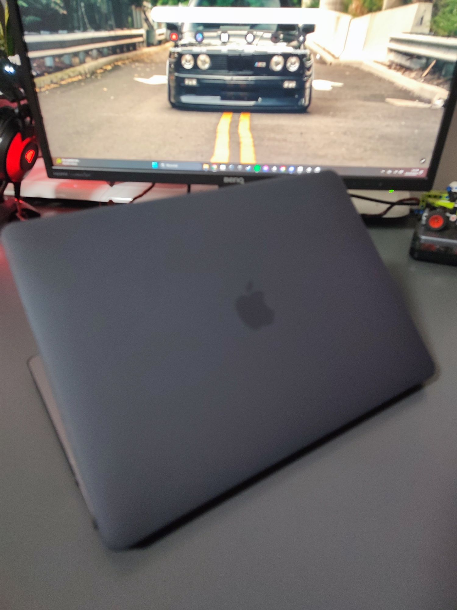 MacBook pro 13  JAK NOWY OPIS {a2159}  Nowe dodatki