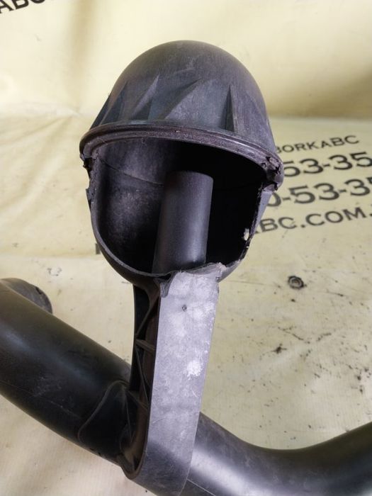 Патрубок интеркулера Audi A5 2019