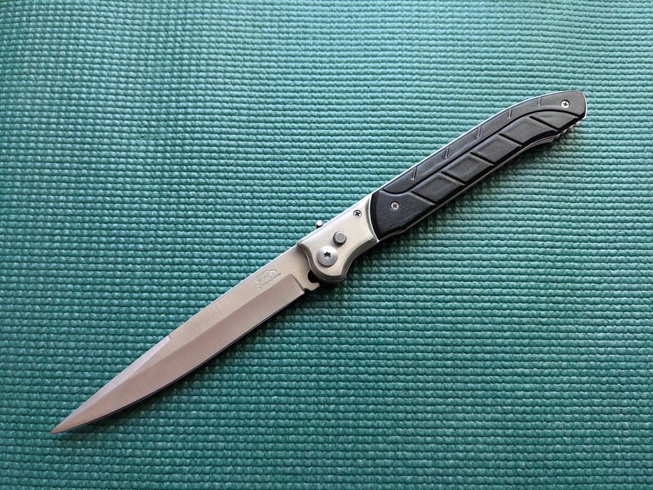 Ніж викидний. автоматичний викидний ніж. нож выкидной