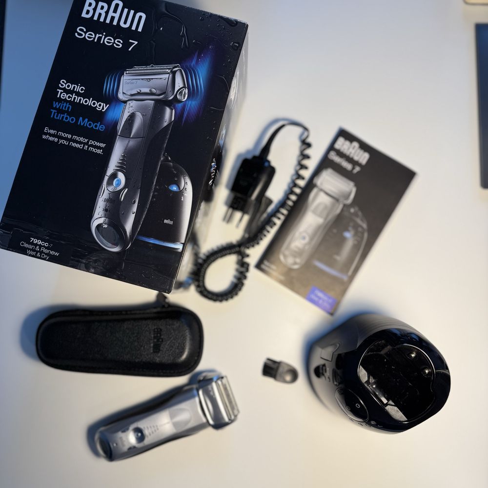 Golarka Braun series 7 799