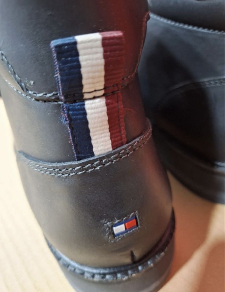 Botas Hilfiger tamanho 44