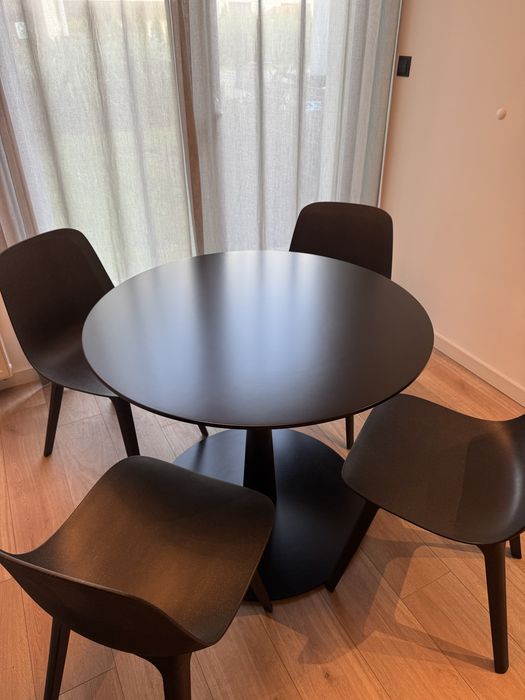Poliform Flute Ø90 cm – włoski stół premium