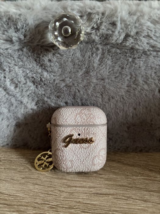 Etui Airpods Guess