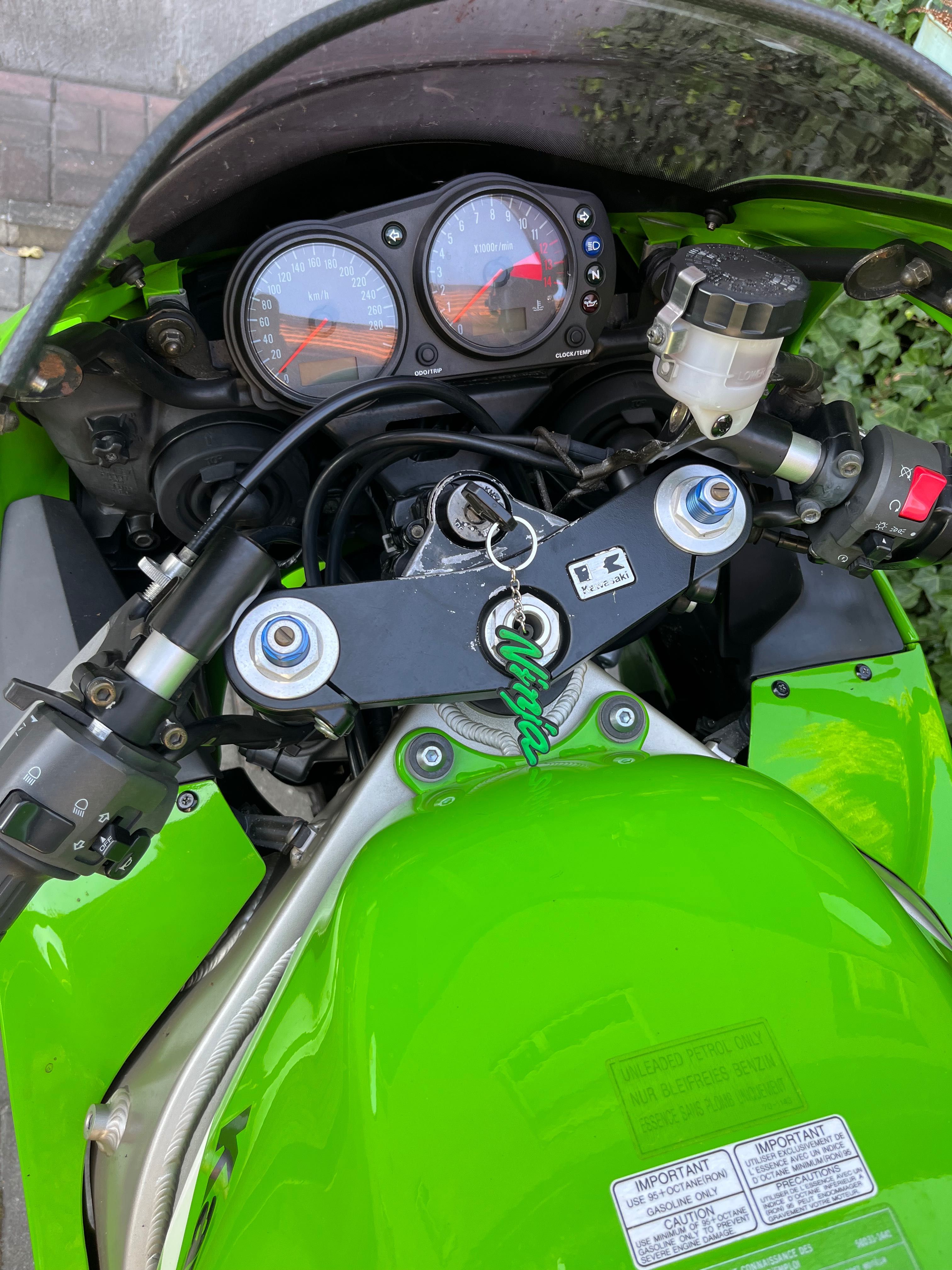 Kawasaki ZX9R F1 Ninja 2002