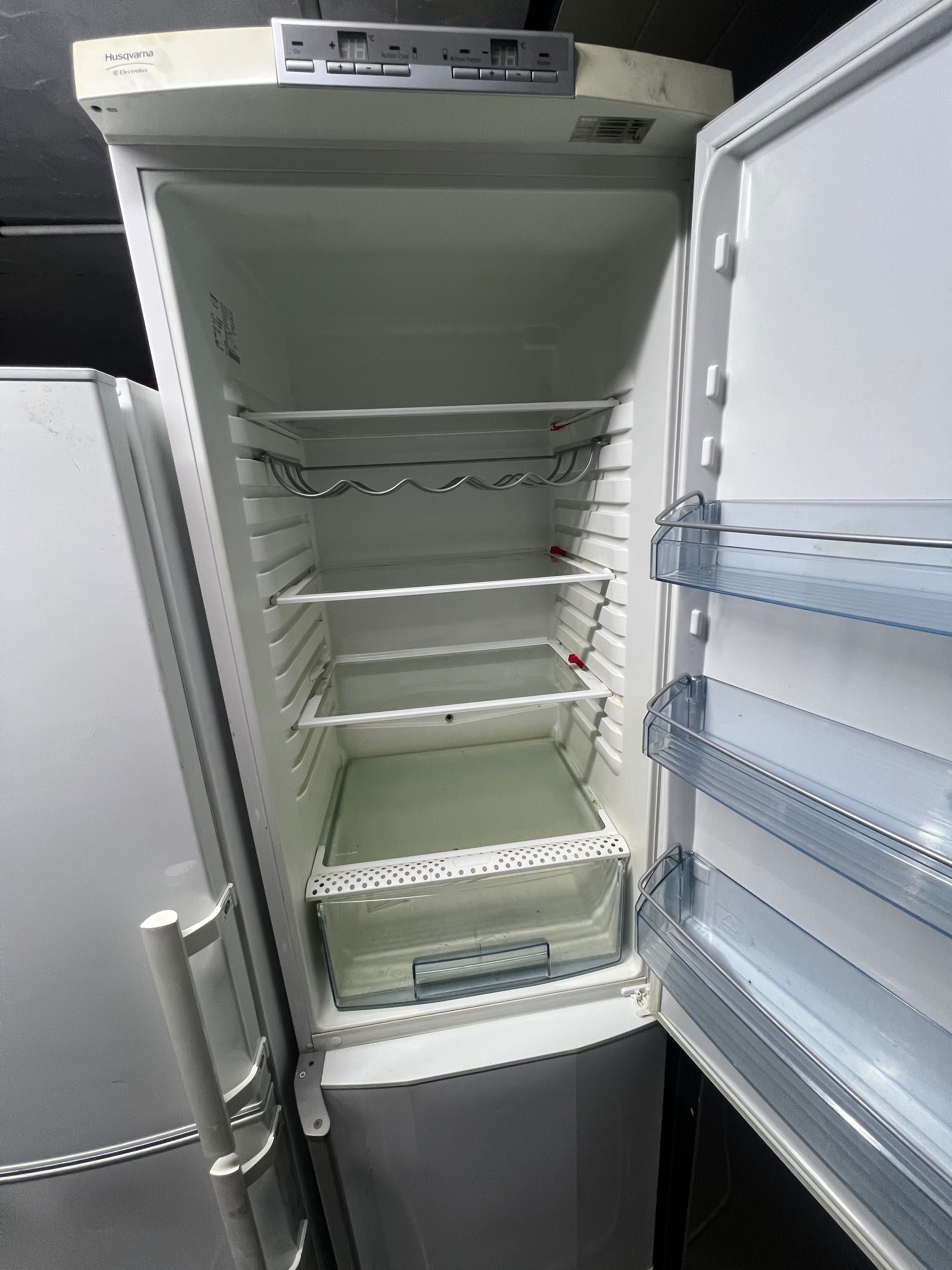 Lodówka Huqwarna  2 metry sprawna do Garażu