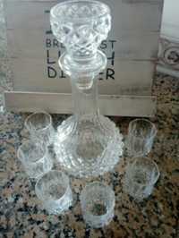 Garrafa de licor em cristal