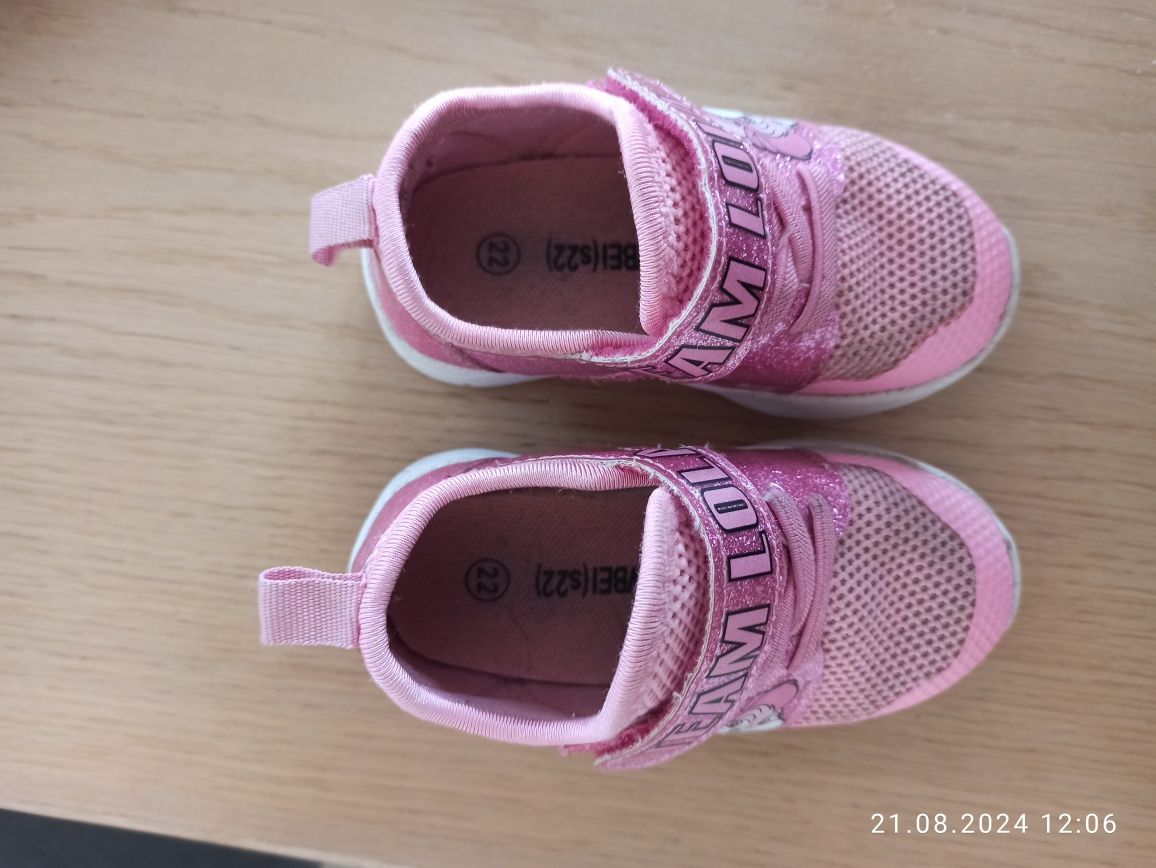 Buciki adidaski przejściowe rozm. 22