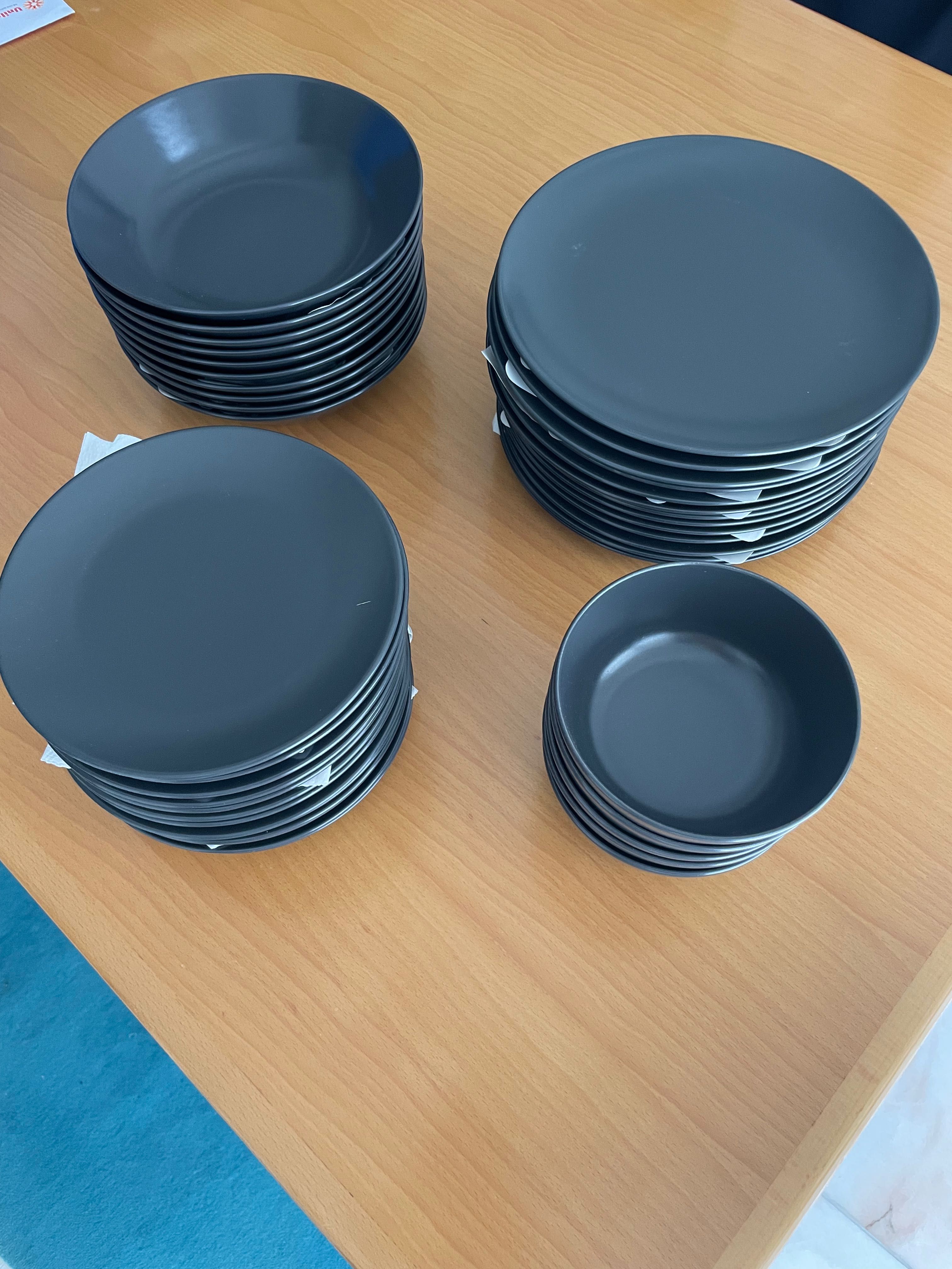 pratos ikea dinera, cinzento escuro
