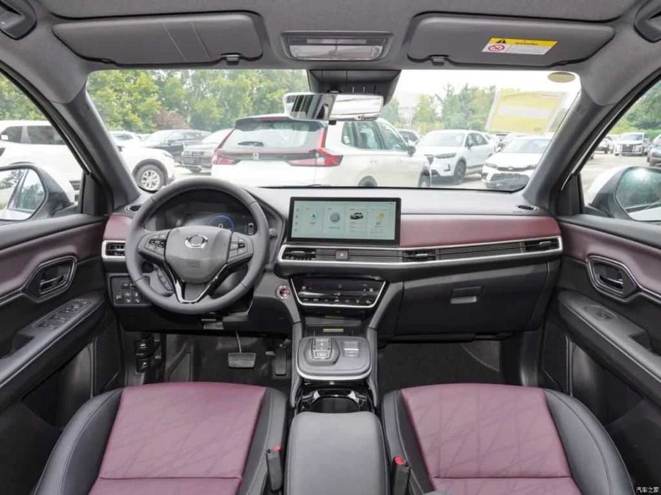 Оренда прокат авто автомобіля каршеринг електромобіля