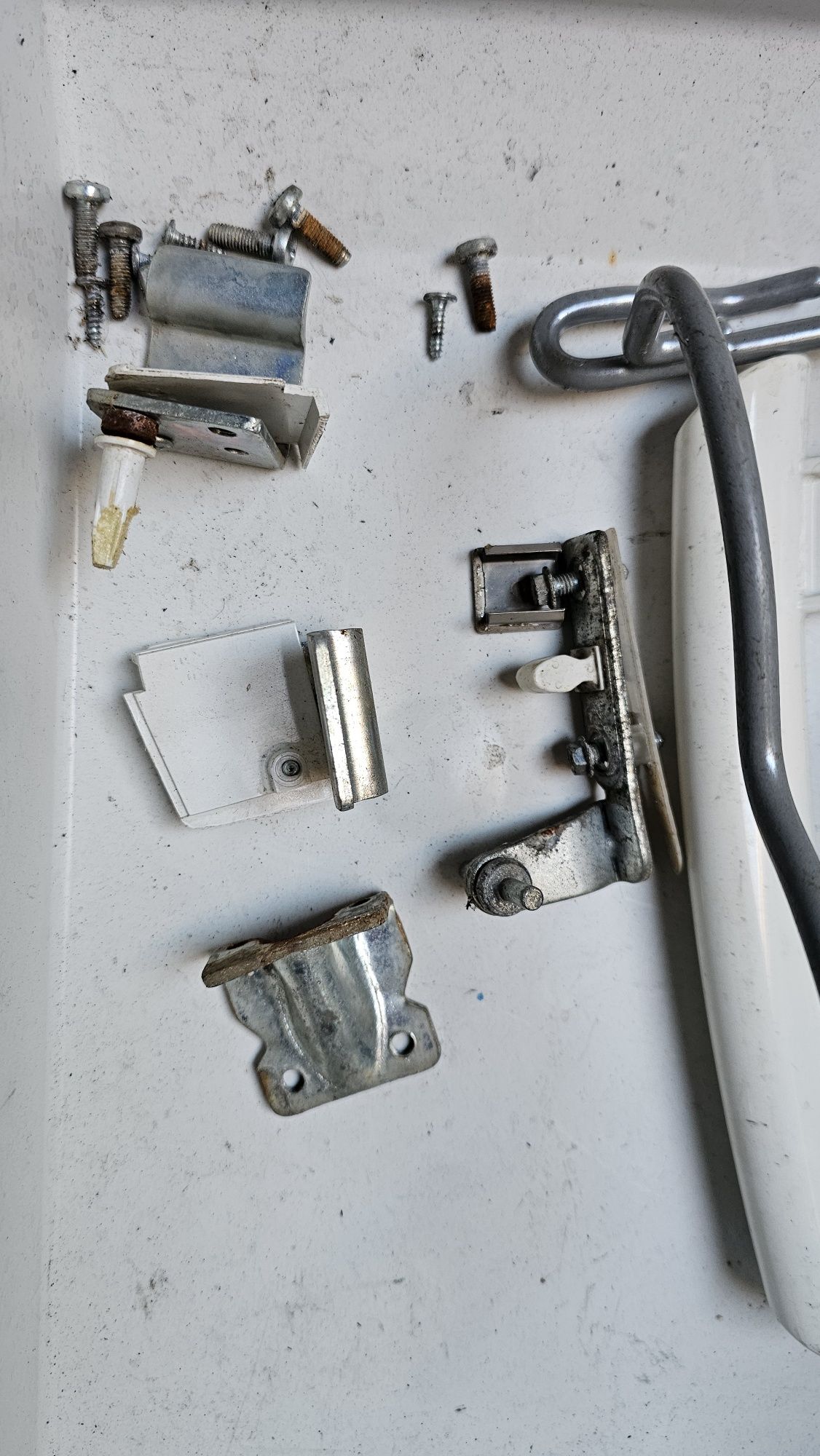 Wyposażenie lodówki zawias szuflada uchwyt electrolux ERB 3651 CB 360