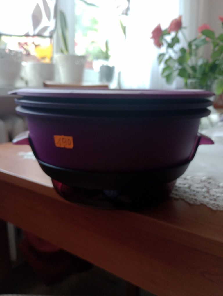 Do gotowania w mikrofali. Tupperware.