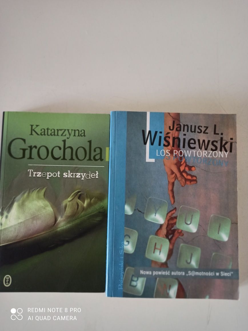 Grochola Trzepot Skrzydeł Wisniewski Los powtorzony