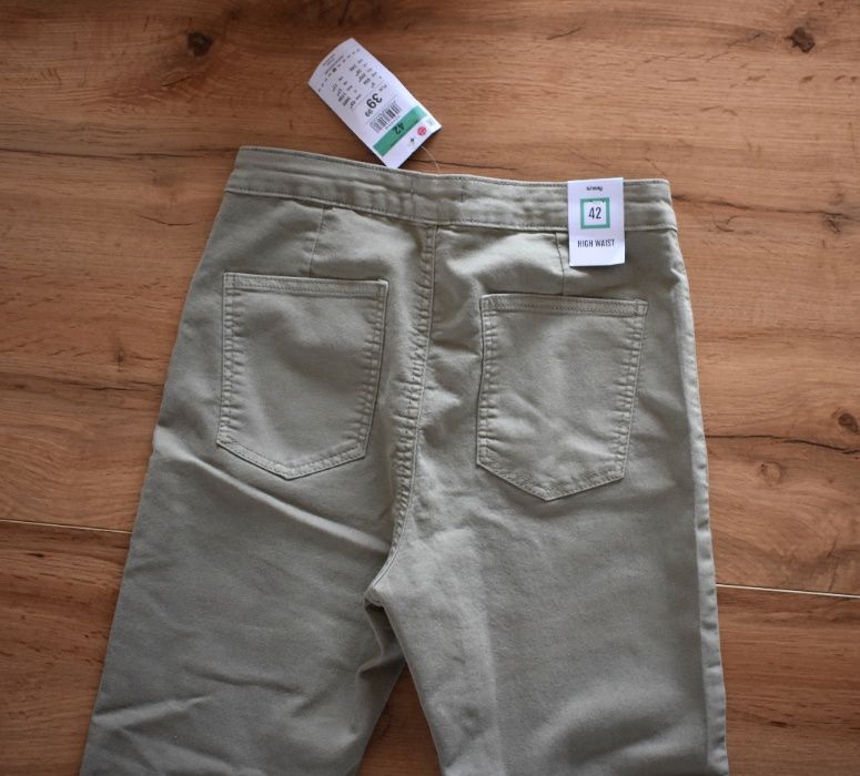 NOWE Spodnie jeans KHAKI r 42 sinsay