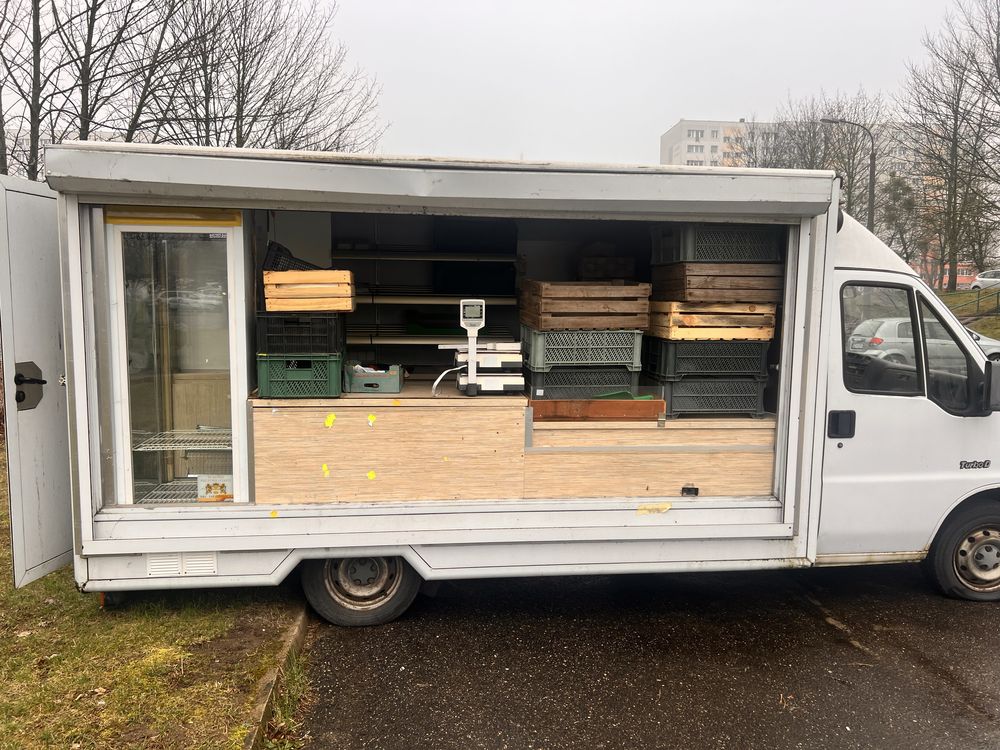 Foodtruck, sklep mobilny, kamper