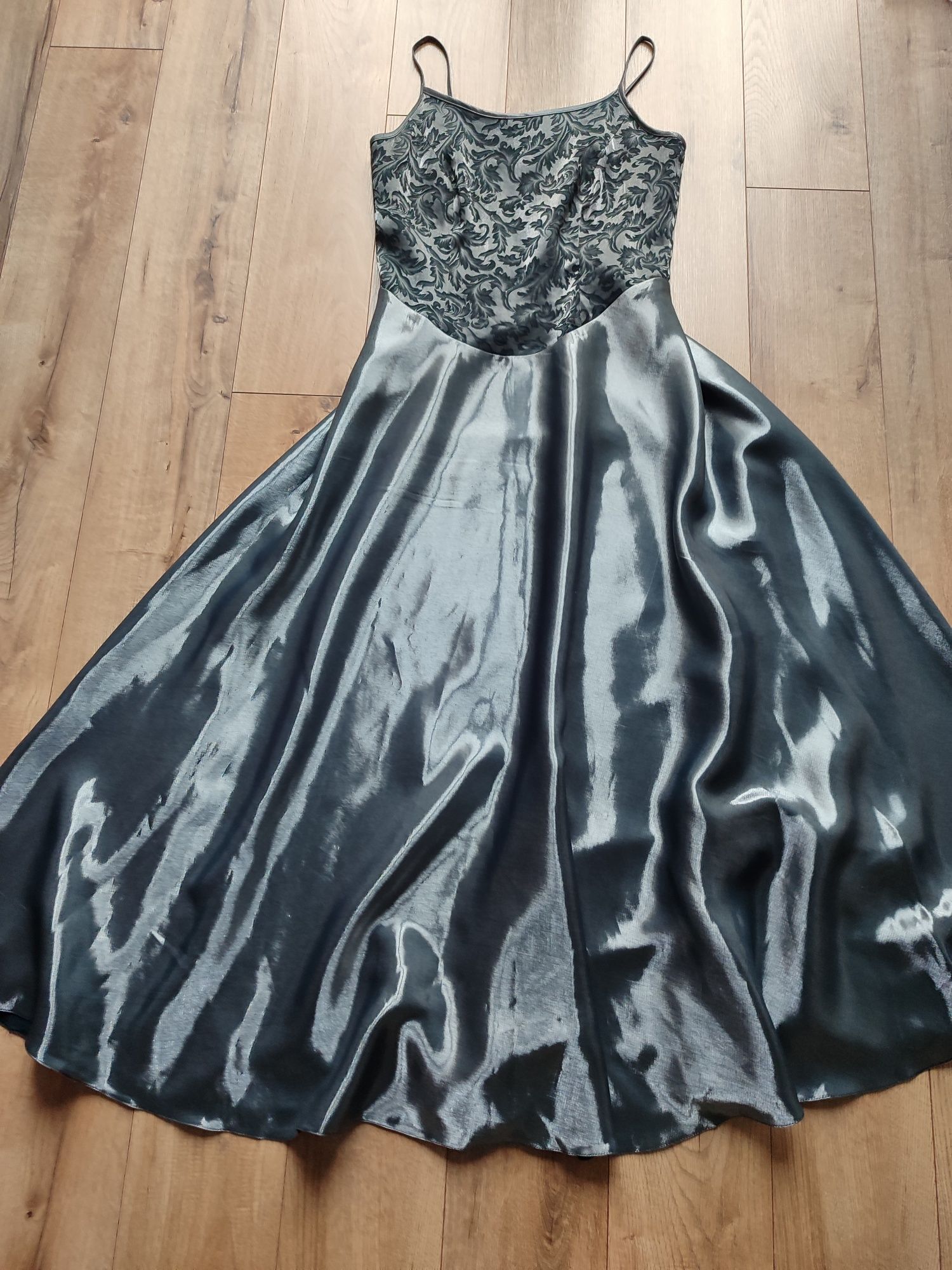 Długa imprezowa srebrna suknia z bolerkiem vintage 40 L Iwona retro