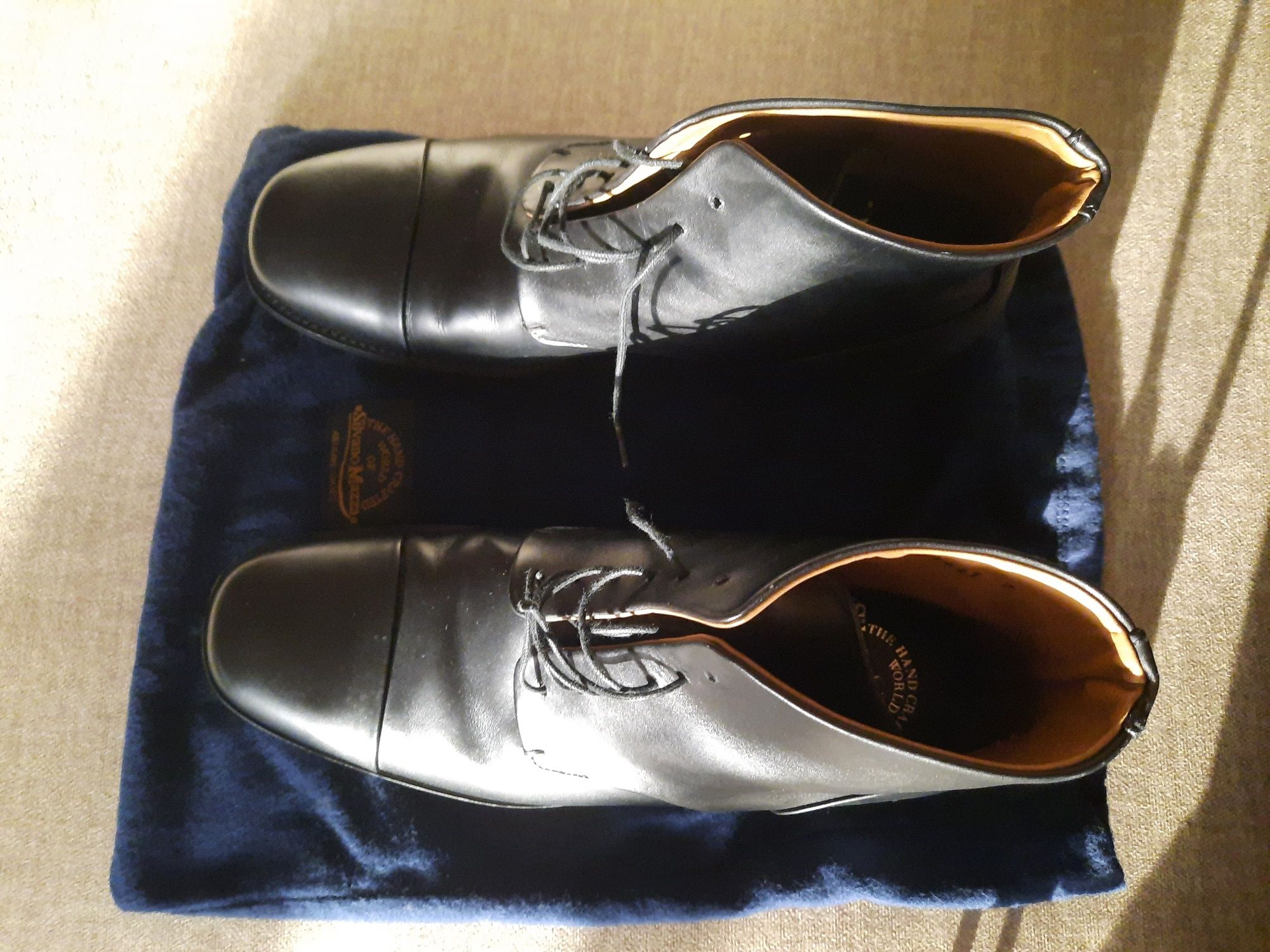 Botas italianas de pele pretas tam 42