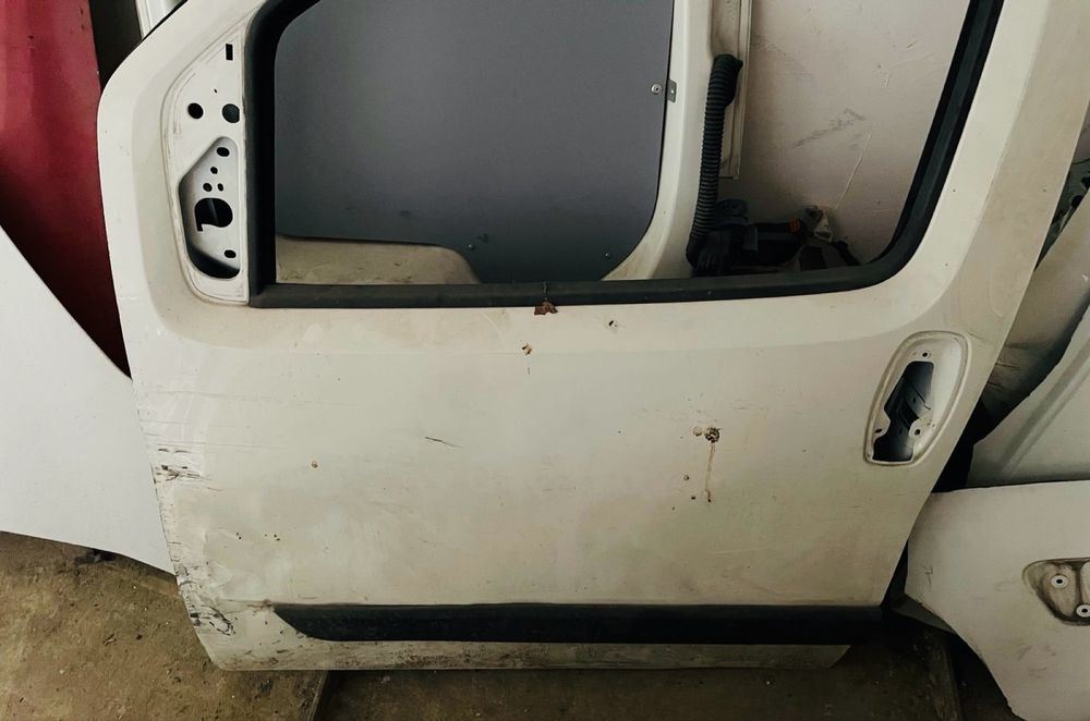 Дефектна Дверка citroen nemo пежо bipper fiat fiorino qubo вантажівок