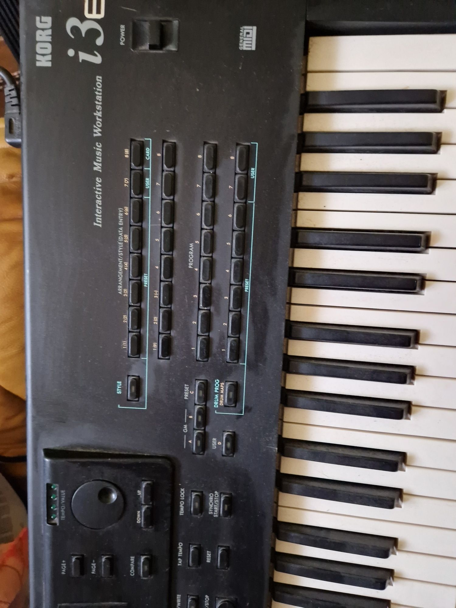 Korg i3e sprzedam