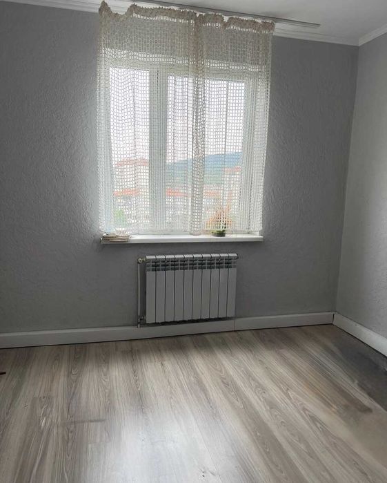 Продається 3-кімнатна квартира в Росвигово