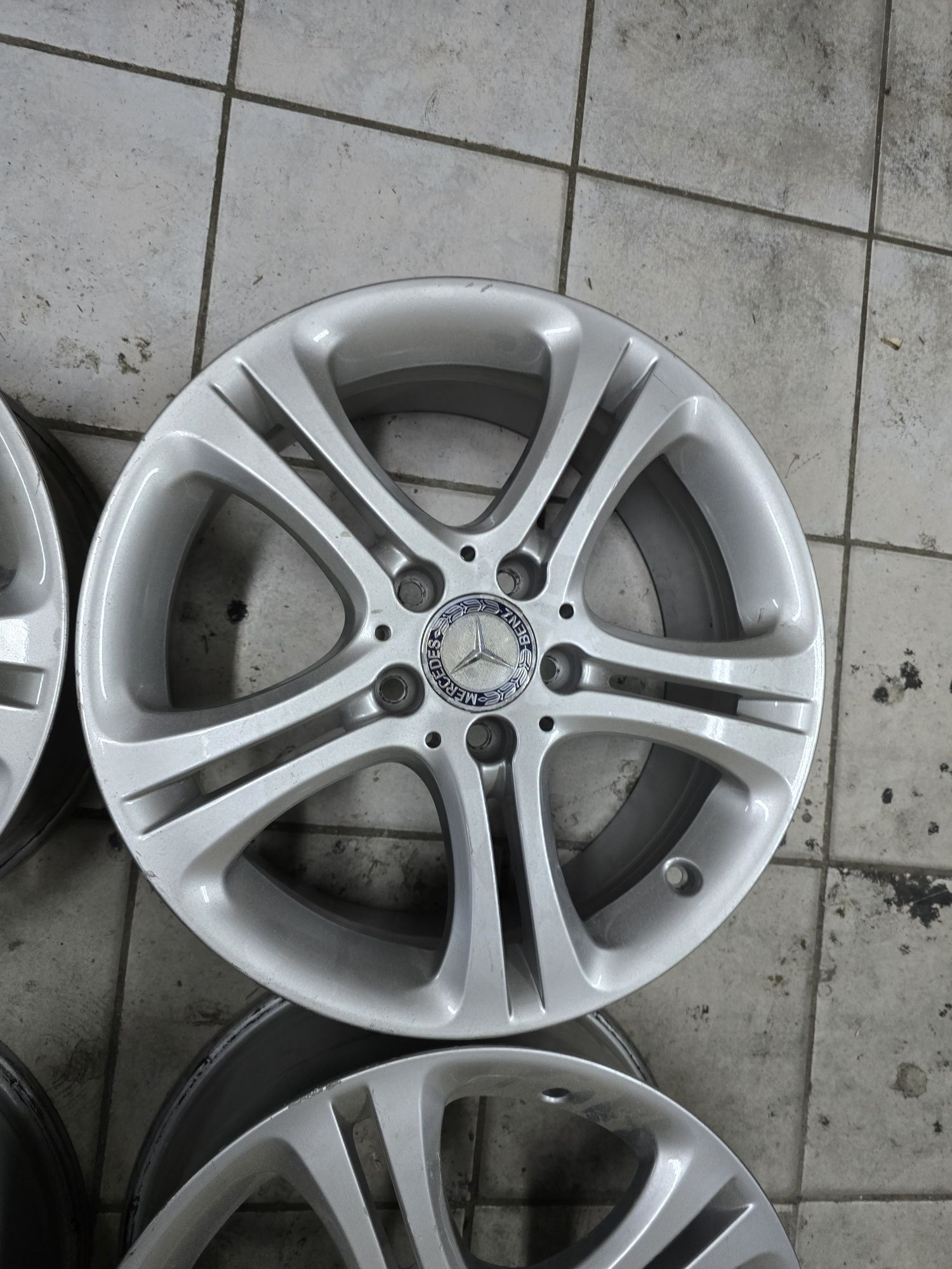 Alufelgi Mercedes-Benz 5x112 7,5j x 17" et 52,5 felgi aluminiowe OEM