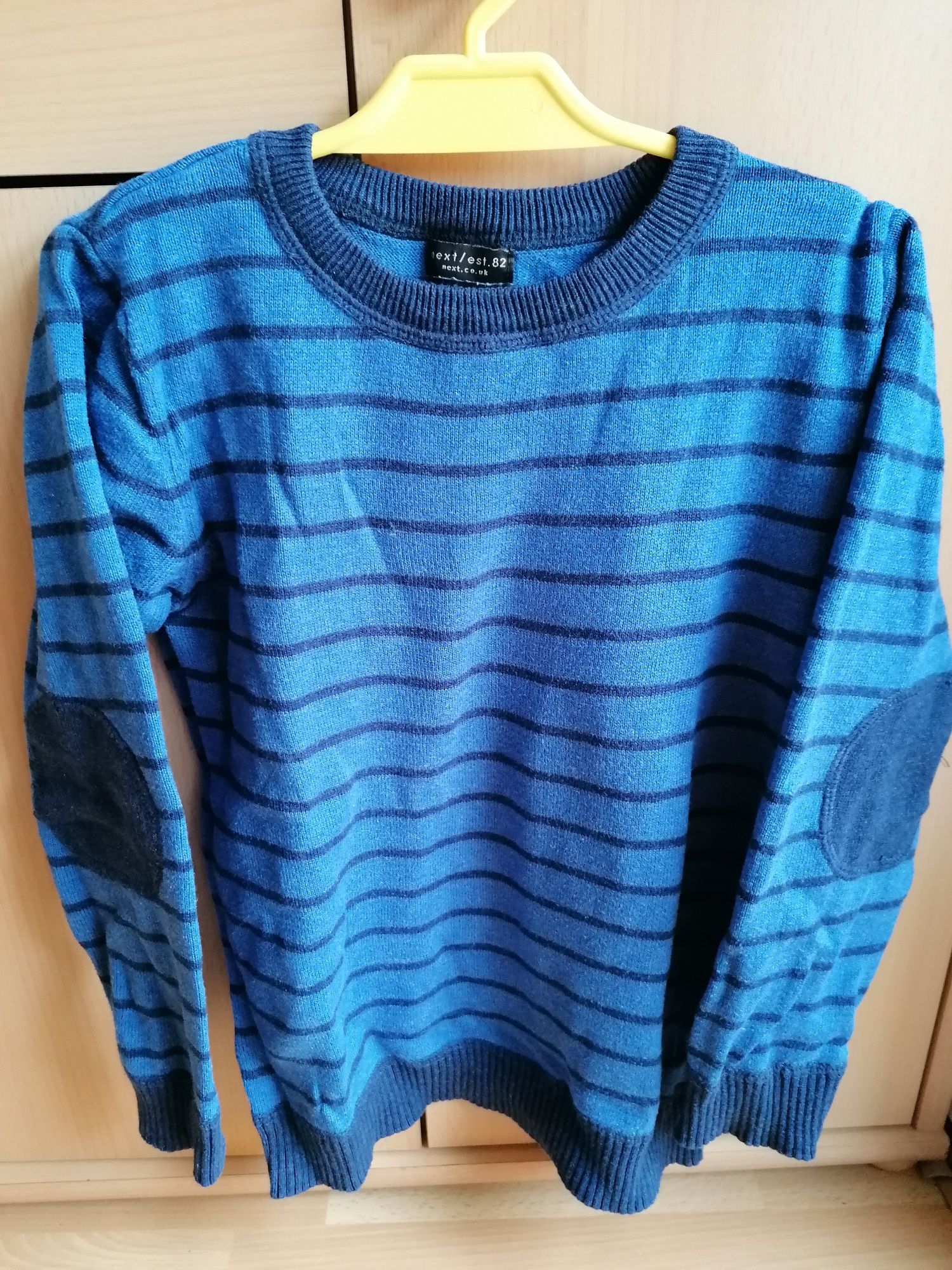 Sweterek niebieski w paski next 6 lat