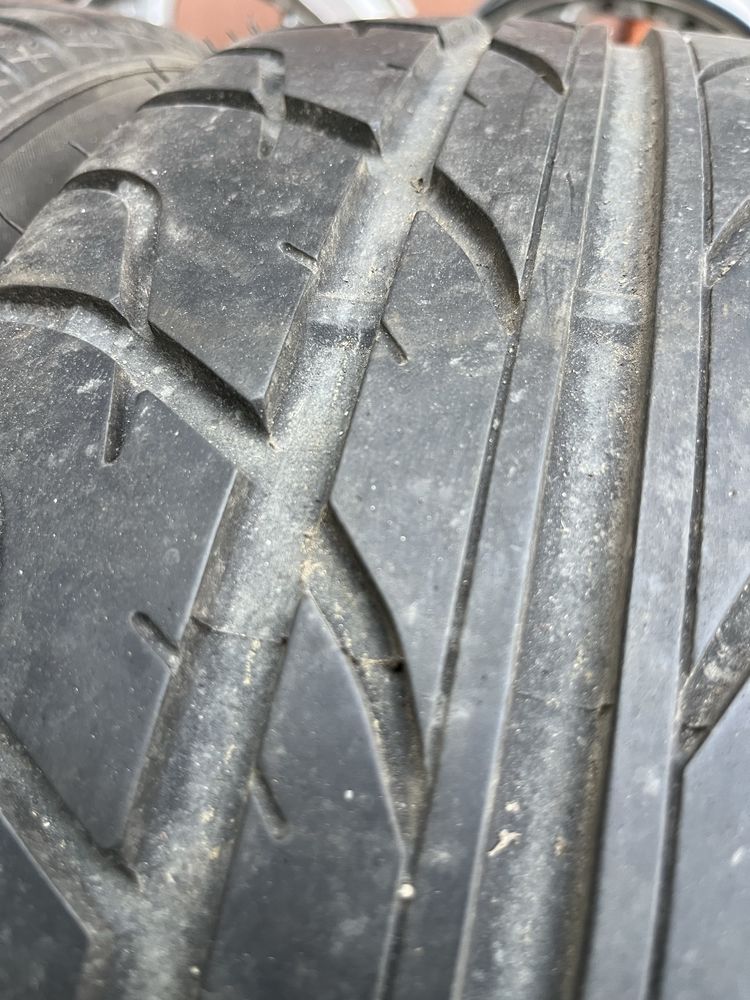 Продам шини без дефектів 225/40rz18