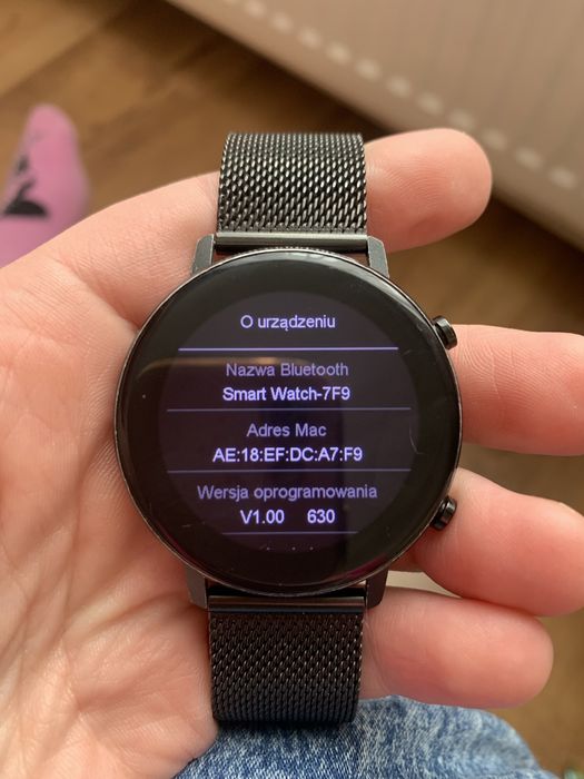 Smartwatch czarny krokomierz powiadomienia