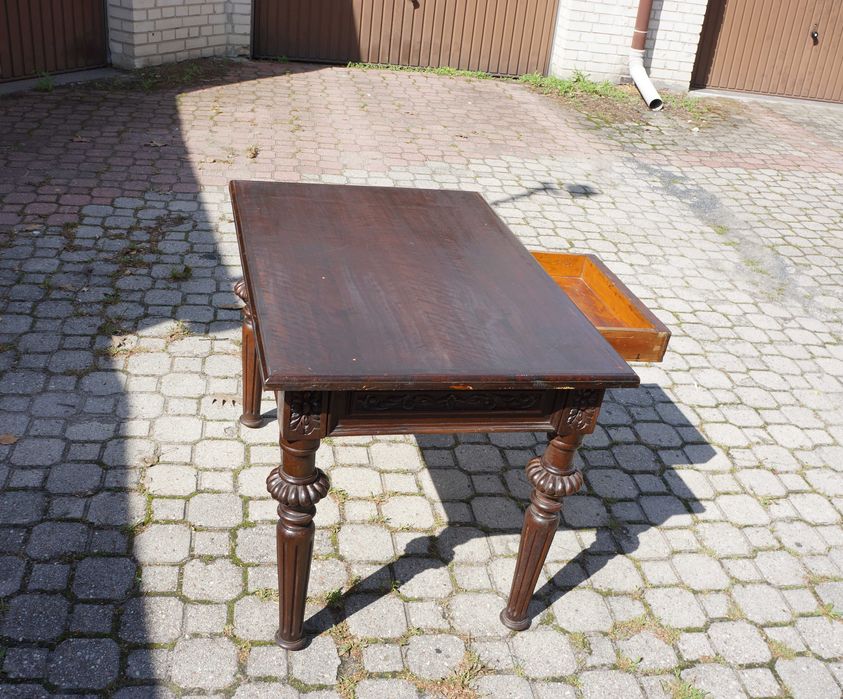 Stół z ozdobną szufladą z początku XX wieku - Vintage