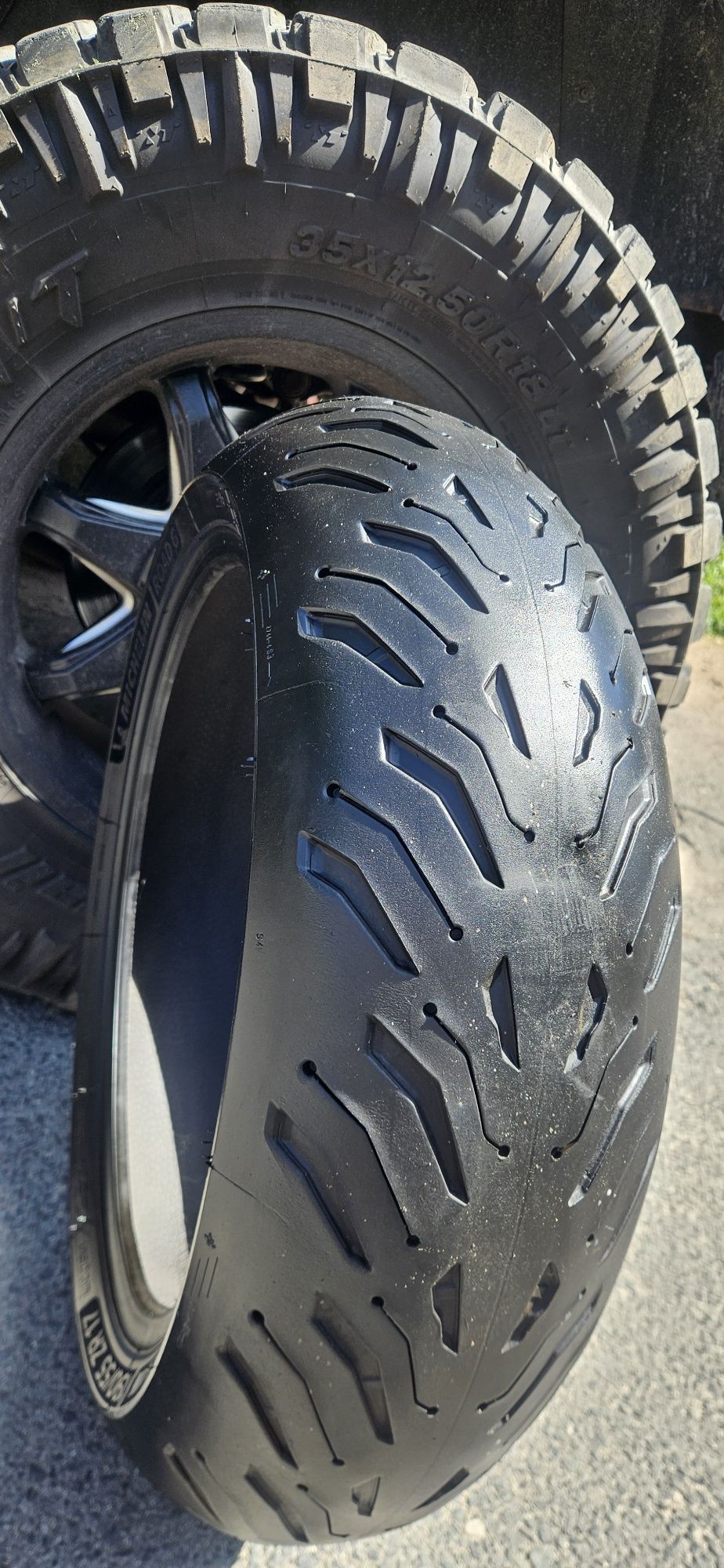 Michelin Pilot Road 6 i pilot Road 4