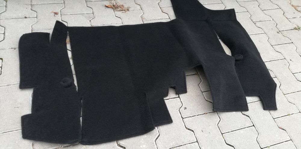 Fiat 126p wykładzina bagażnika czarny welur nowa