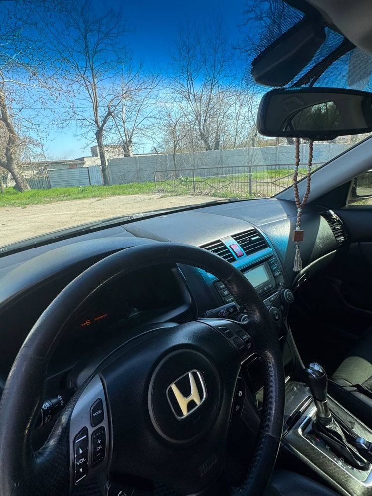 Honda Accord 2006 года