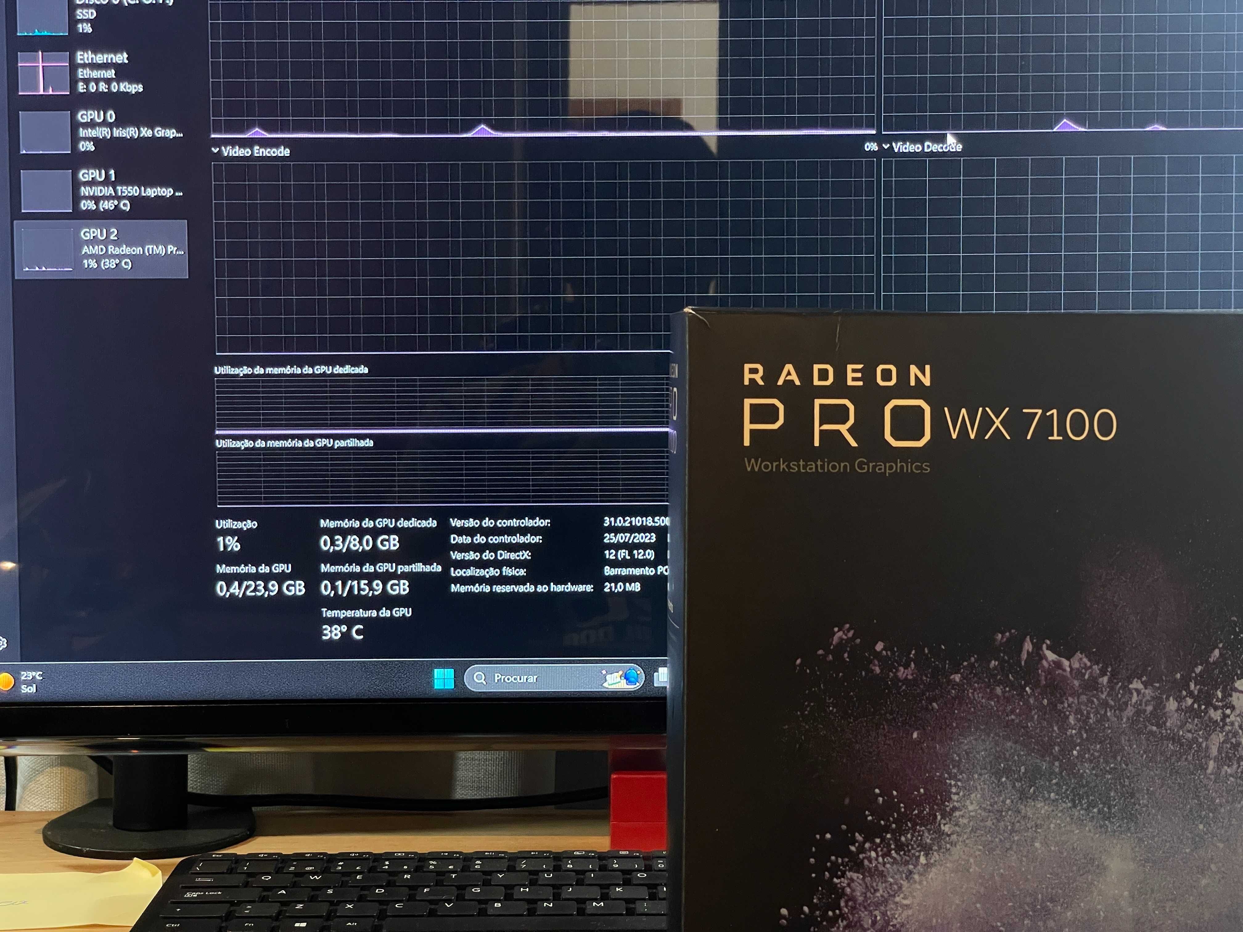 AMD Radeon PRO WX 7100 - 8GB GDDR5 - Placa gráfica profissional