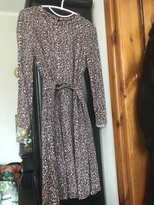 Sukienka wizytowa Simple r. M