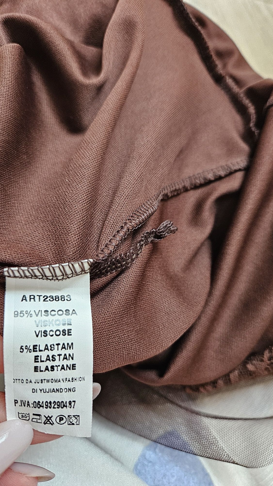 Halka wiskozowa New Collection czekoladowa Size Plus