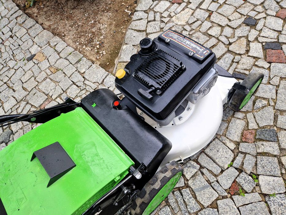 Kosiarka spalinowa ETESIA 6KM KAWASAKI bieg do tyłu napęd -PROFESJONAL
