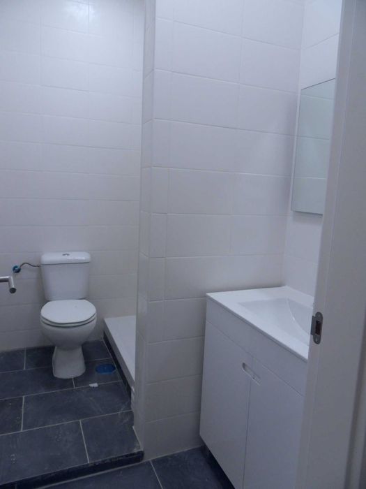 Baixa na Banheira ,T2 em frente da estação dos comboios