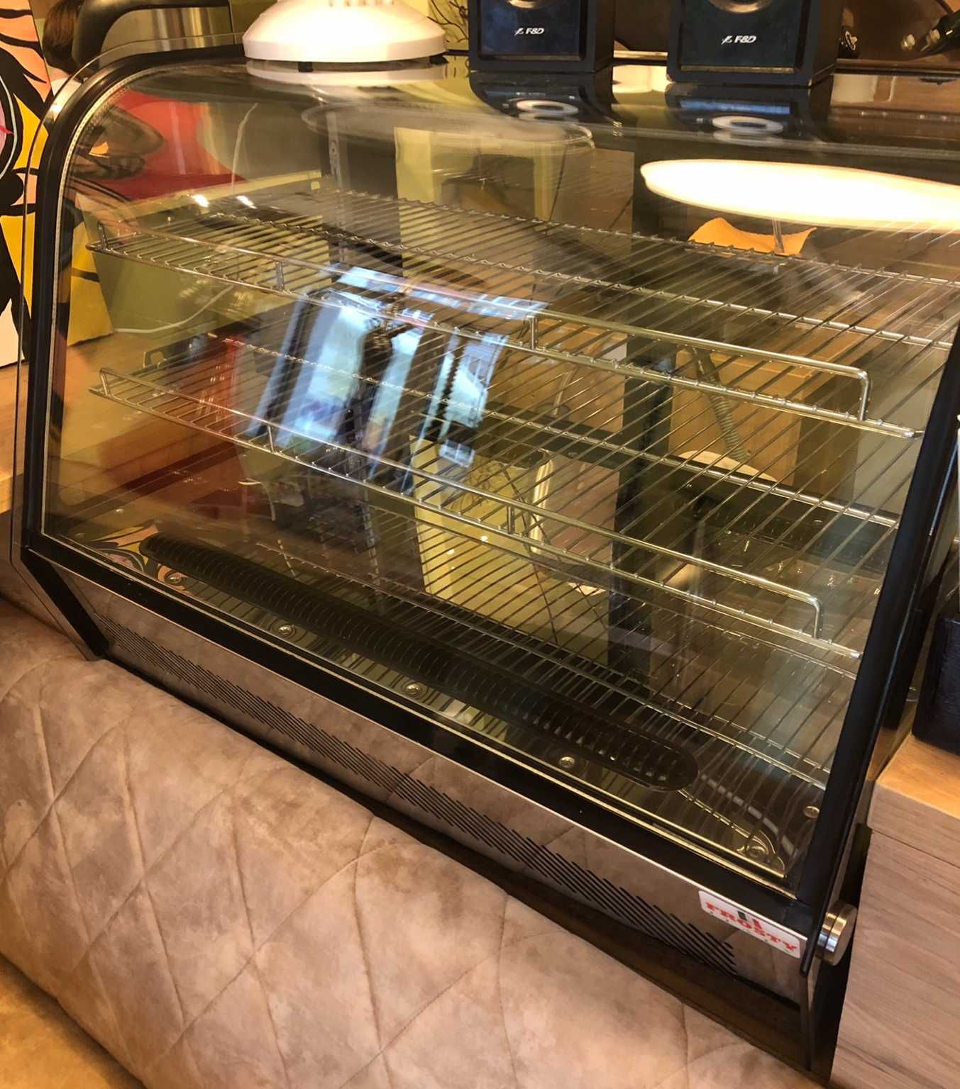 Б/у Настольная холодильная витрина Frosty RTW 160
