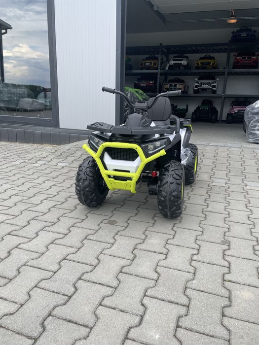 Quad na akumulator ATV Desert Z Napędem 4X4 - Biały