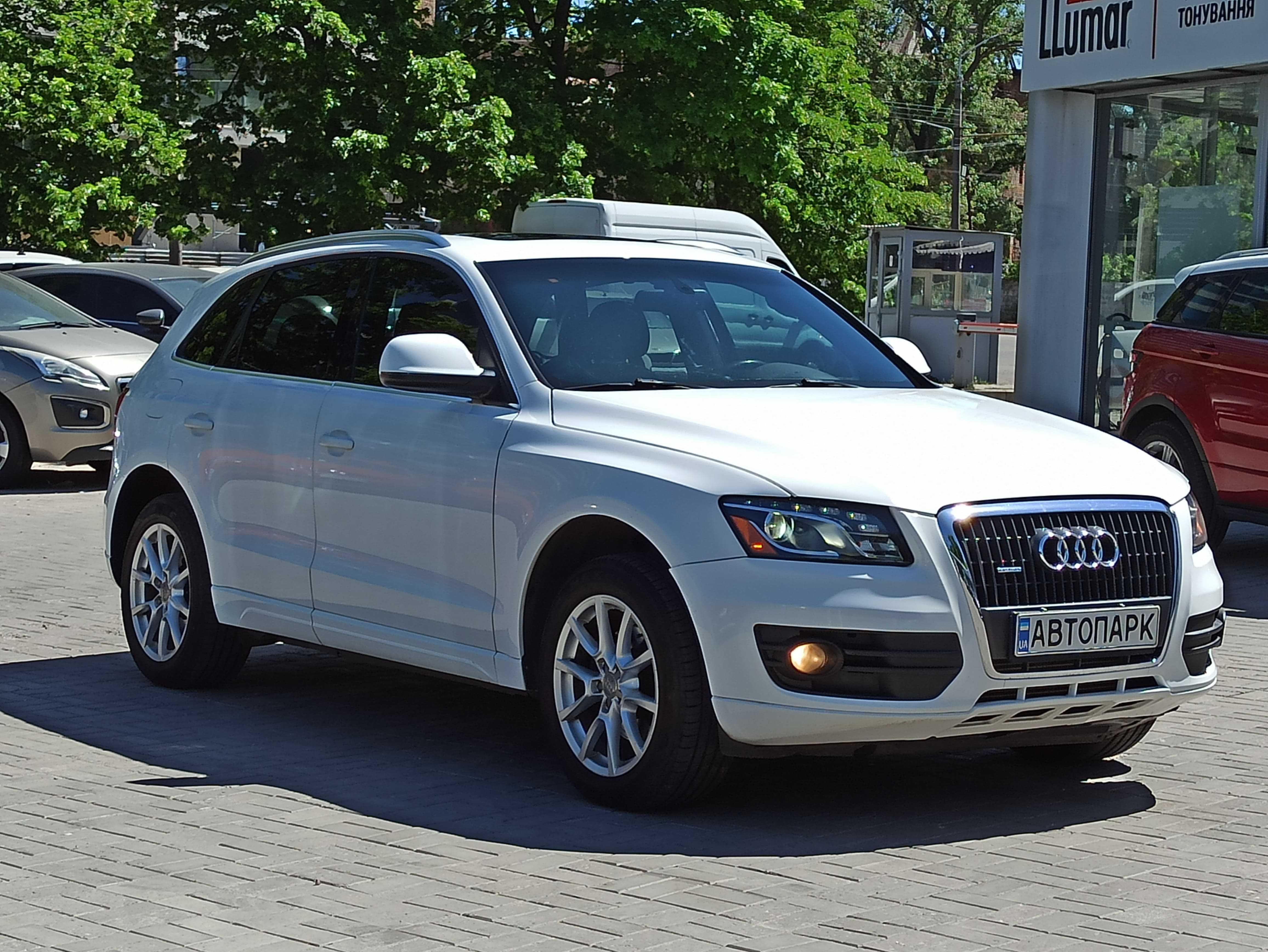 Audi Q5 Premium 2010 року