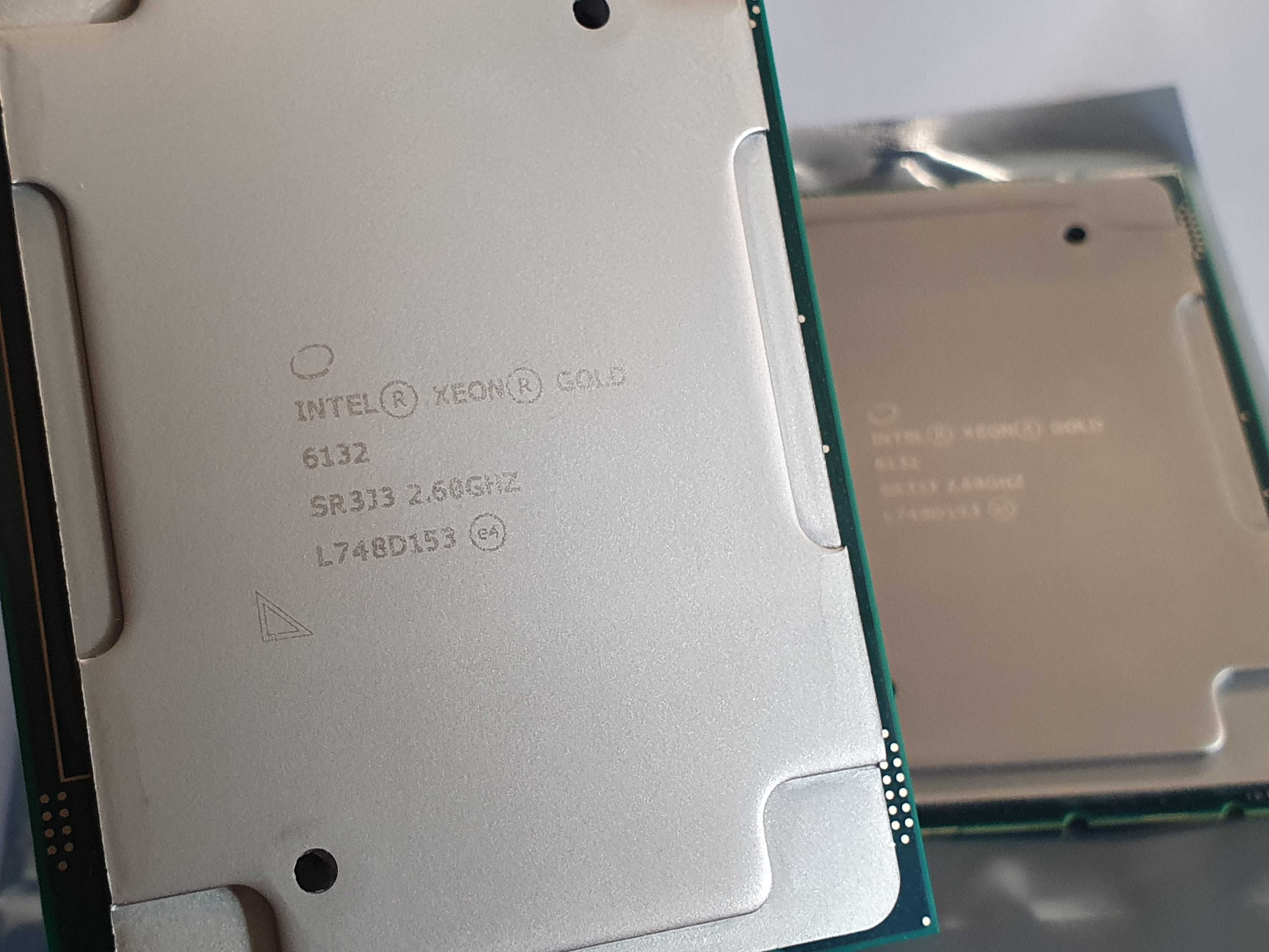 Пара Intel Xeon Gold 6132 14/28 2.6-3.7 GHz 140W SR3J3 LGA3647
