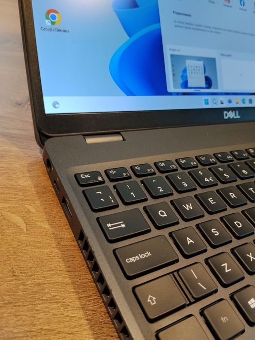#Dell Latitude 5500 i5-8265U 16GB 256SSD W11 GW12 Fv23 Podświetlana