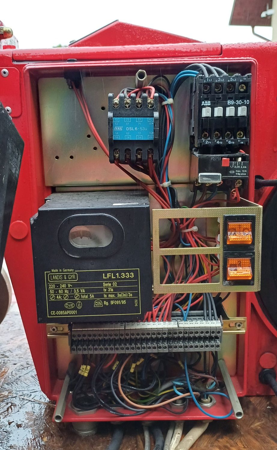 Palnik gazowy Weishaupt G3/1-E ZD 90–630 kW + DUNGS DMV-D 5040/11  gaz
