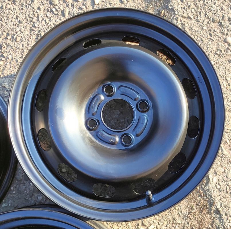 Felgi stal.15/4x108, et37,5, 6j Ford B-Max, Ecosport 660zł=4szt Orygin